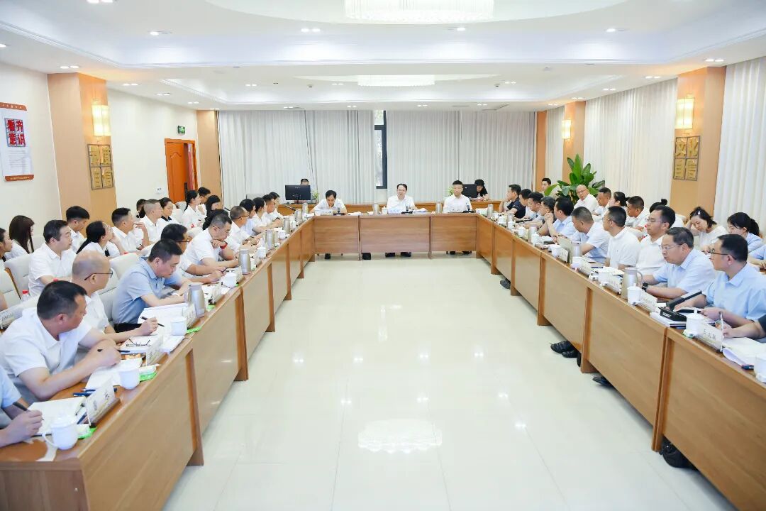 文旅委调研1.jpg
