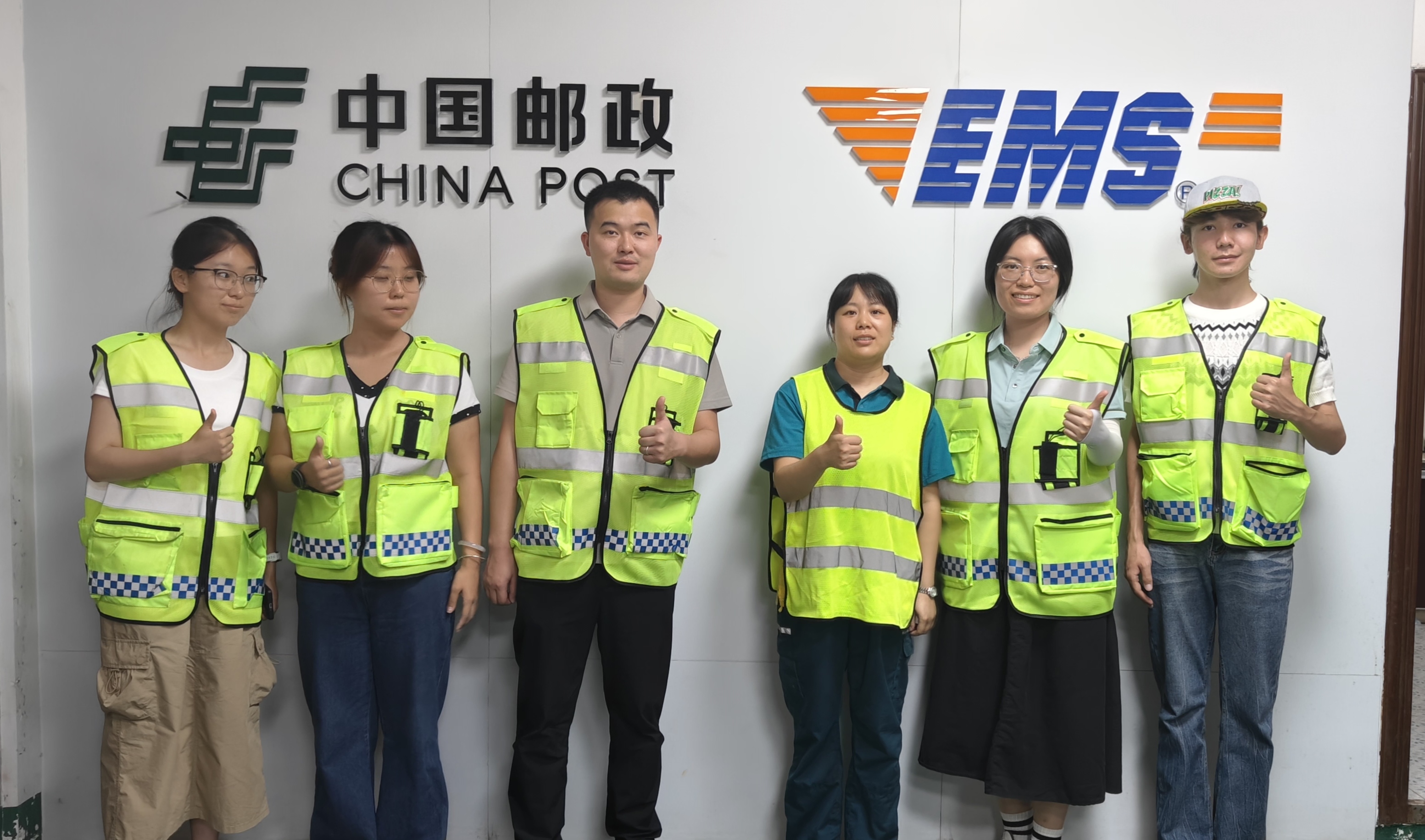 潼南局联合重庆电力高等专科学校开展主题实践活动3.jpg